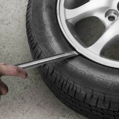 Aluminium stopowe - niezbędne narzędzie do wymiany opon na skuterze elektrycznym